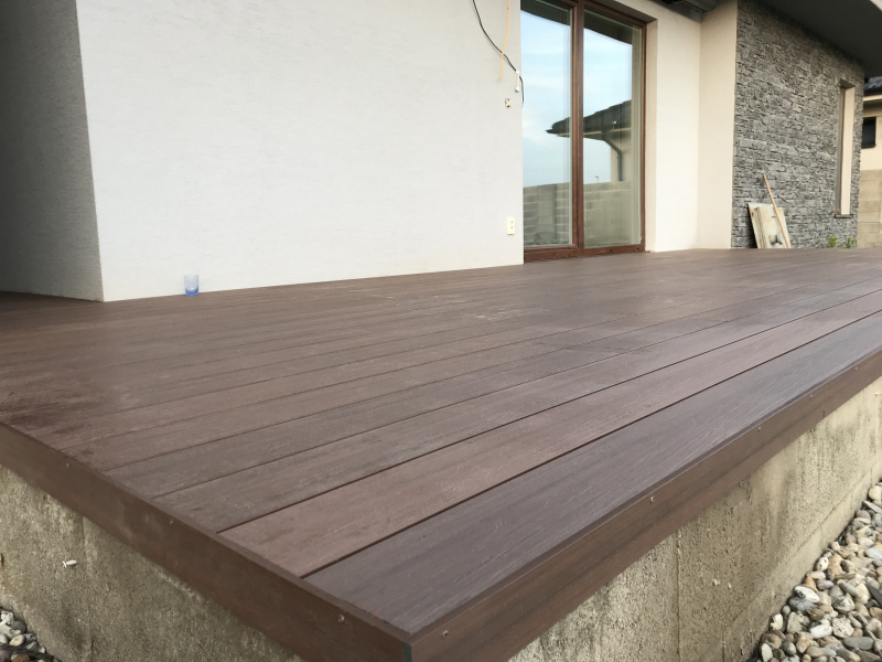 bezudrzbovy drevoplast ORECH bezudrzbovy drevoplast ORECH