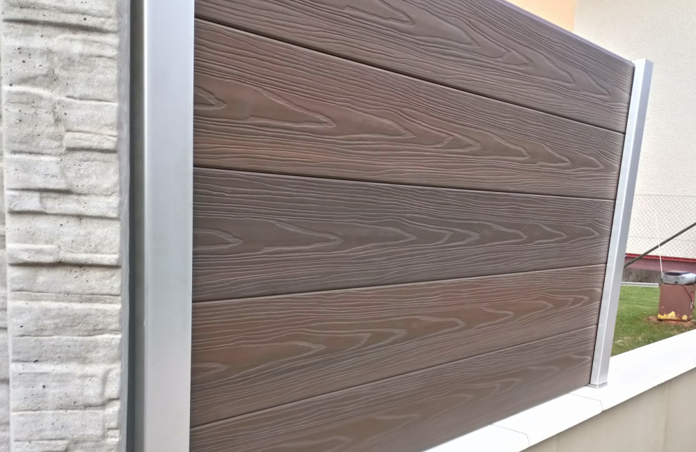 drevoplastovy plot Ploty Profi - produkt / STĹPIK komplet - video Ploty Profi - produkt / STĹPIK komplet - video