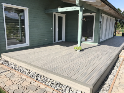 terasa okolo domu ANTIQUE