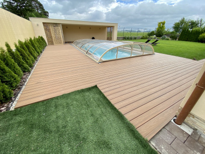 terasa k bazenu COFFE